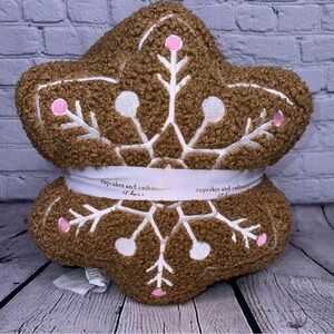 CUPCAKES and CASHMERE Gingerbread House Snowflake Tree 3 Pack Pillow Set 2024